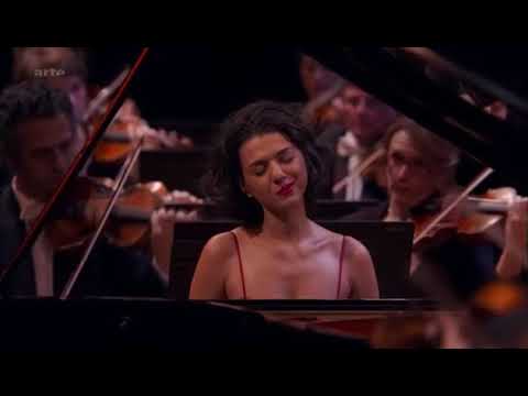 Khatia Buniatishvili plays Grieg's Piano Concerto