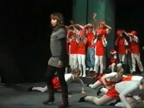 PESNI POD ELKA 2009 NOVOGODISNI PESNI - LINDITA BITIK.mpg