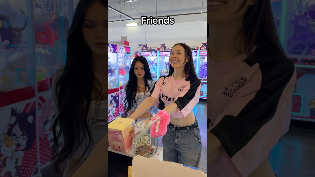 Friends VS Best friends 😄 @nevaaada #elsarca #tiktok