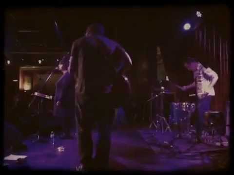 Black Tambourine - Throw Aggi Off the Bridge (Live)