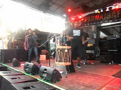 Sepultura - Roots Bloody Roots "Pavarotti" JBO version. Live by Oeste Suez (Brazil)