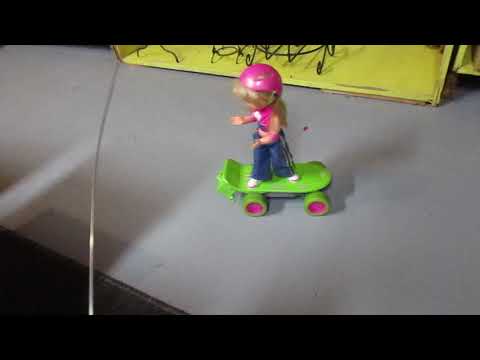 1998 Mattel Skateboard Shannen Doll