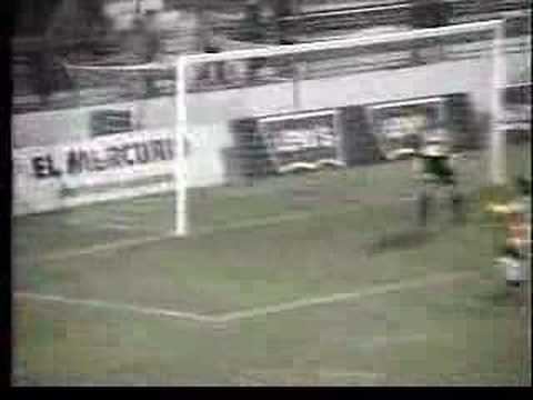 Carlos Muñoz Best Goal Ever!