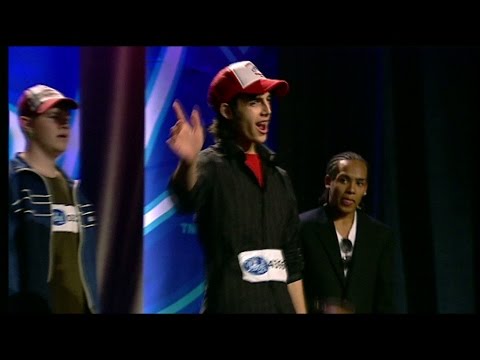 Se Darin sjunga i gruppmomentet av Idol 2004 - Idol Sverige (TV4)