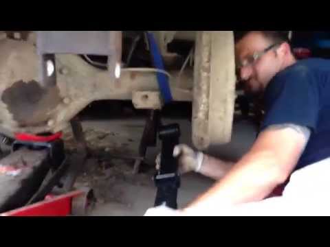 The Dans Fj40 #70 - Getting lifted. New Springs! 4" lift.