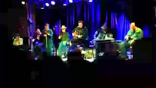 Holding Things Together - Vince Gill w/ The Time Jumpers
