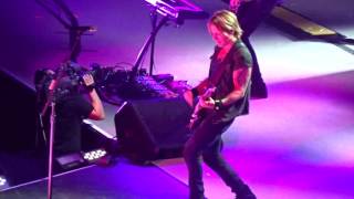 Keith Urban - Sun Don't Let Me Down - Live in Calgary 2016