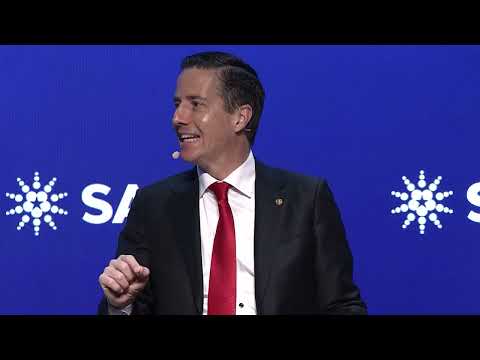 Building the Golden Age of the Auto Industry