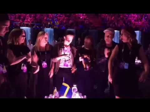 Eurovision 2016 | Frans (Sweden) dances Say Yay from Barei (Spain)