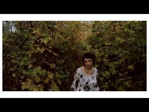 Simona Barbieri McKenzie - All'ultimo momento [official video] feat. Danti Two Fingerz