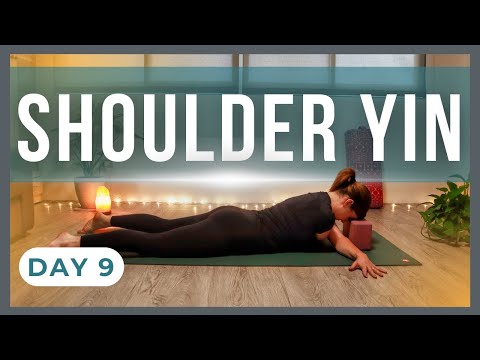 Yin Yoga for Bedtime: Shoulder Stretch | Challenge Day 9