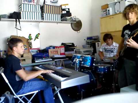 Argent trop cher The Mad Barrows (Téléphone Cover) video thumbnail
