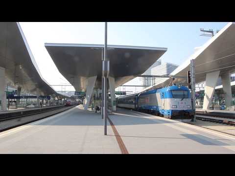 EC 102 "Polonia" to Warszawa  and RJ 643 to Vienna international airport leaving Wien Hbf