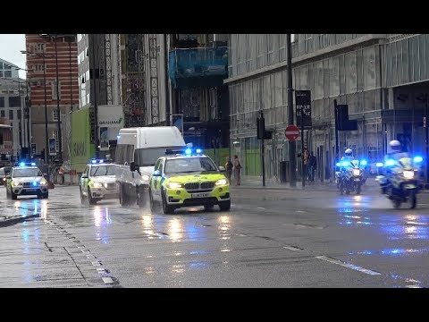 *Police Vehicles Everywhere*Merseyside Police CAT A Prisoner Escort