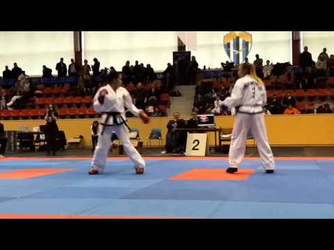 Оля и Марика спарринг  63