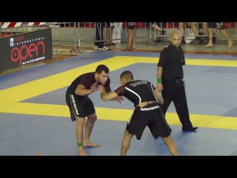 Daniel Strauss vs Bruno Cuppari - FINAL - IBJJF European Open No-Gi 2013 - Brown Adult - Heavy