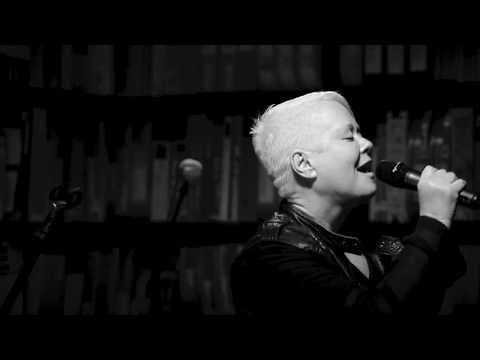 Cindy Wilson "Mystic" lyric video
