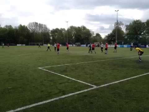 Victoria 1 (zo) vs. Laren 99 sv 1 (zo) 12-5-2013 14:41