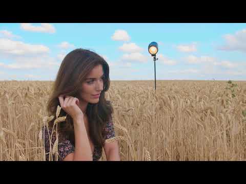 Last days of summer with Hannah Couzens and the Profoto B10