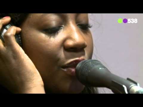 Radio 538: Wolter Kroes & Pearl Jozefzoon - Breken van de lijn (live bij Evers Staat Op)