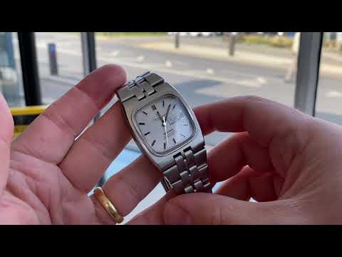 Omega Constellation vintage hand wind to add 24 hour power reserve - do not pull out crown