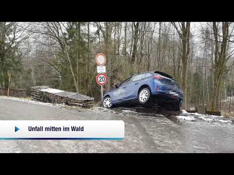 Unfall mitten im Wald - Bad Birnbach bei Hölzlberg 10.03.2021