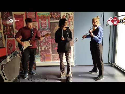 Kleedkamersessie LAKSHMI - 'Wicked Game'