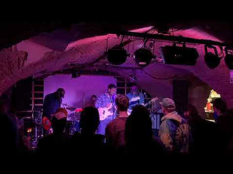 Black Mongo - The Right Star for Her (live @Auróra 2023)