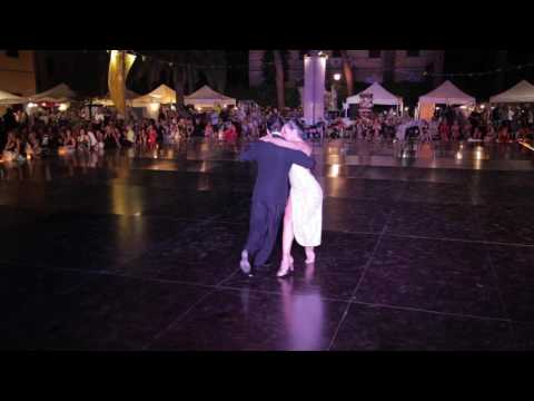  Neri Piliu  and  Yanina Quiñones  are  dancing  to  "  La Bruja  "  by  Juan D'Arienzo  at  Elba Tango Festival  in  2015