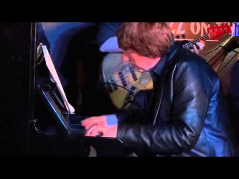 Live Music : Boogie Woogie / Big Band Jazz : SaxAppeal featuring Derek Nash