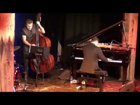 Justin Kauflin Trio - Live At Salzhaus - Up and Up - 23.10.2016