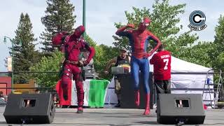 Deadpool y Spiderman bailando