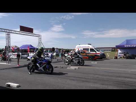 Suzuki GSX-R 1000 vs Suzuki GSX-R 1000 - motorbike drag racing 🚦 - 1/8 mile drag race