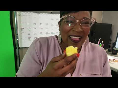 #ICYMI: Sign1News anchor Candace Jones eats Twinkies for first time!