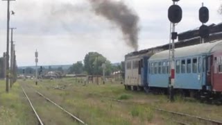 preview picture of video 'Romania: CFR Class 60 locomotive Sulzer departs Barlad (Vaslui County) working from Iasi to Tecuci'