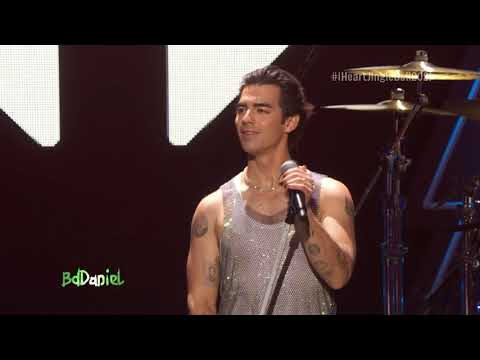 Jonas Brothers - What A Man Gotta Do (Live) Jingle Ball 2021