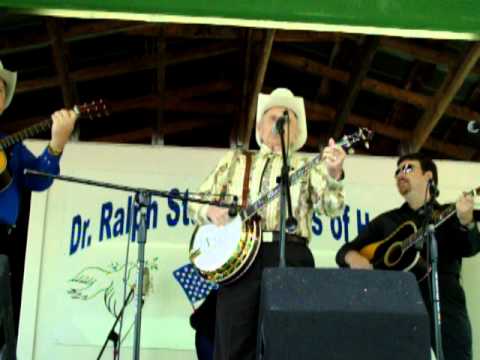 2008 Ralph Stanley Memorial Festival 2 Frailing Banjo