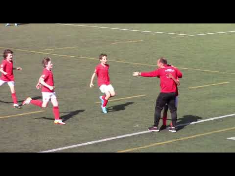 Golo Livre Direto ao Serviço Escola Futebol BENFICA de Gaia 