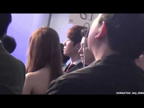 150313 2015 케이블 TV방송대상 심형탁_ exid 공연관람중