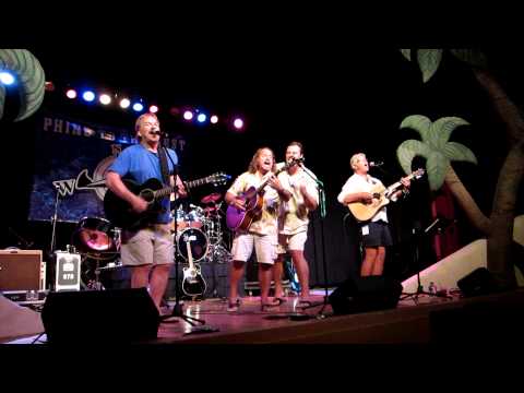 Jim Hoehn singing Callin' In Gone At Phins to the West 2012