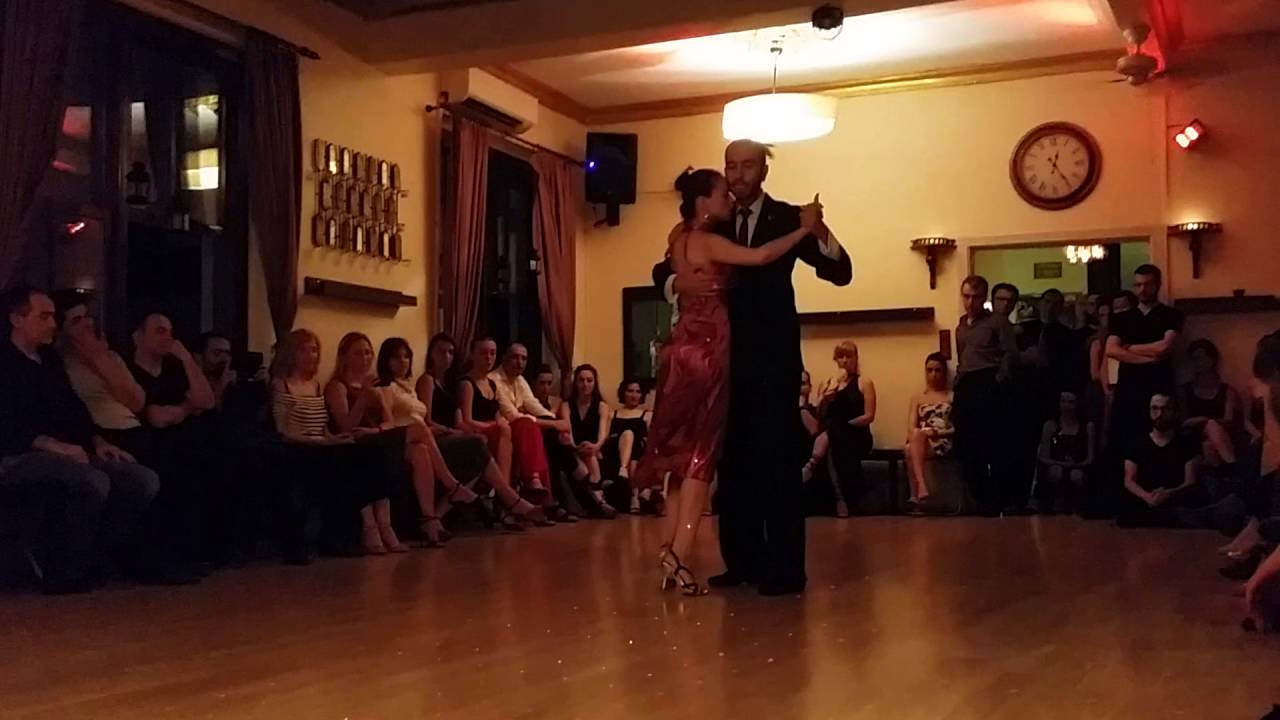Gözde Nur Yüceer & Kadir Yüceer - Para Bailar