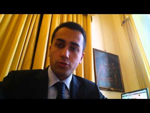 Luigi Di Maio: "La politica continua con i privilegi.Ecco una lettera che ho ricevuto"