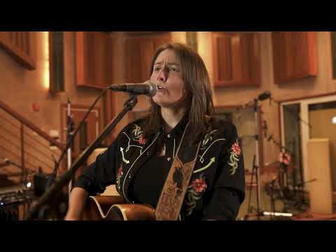 Erin Enderlin - Use Me Again (Live from Starstruck Studios)