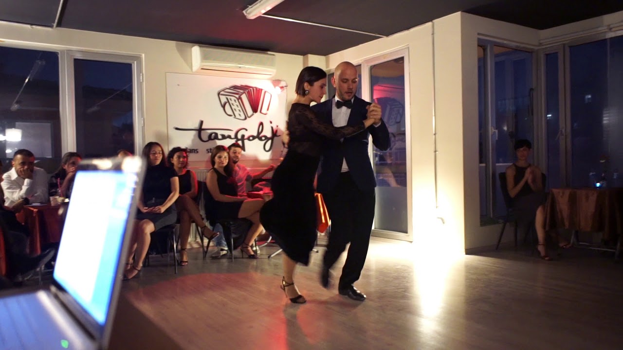 Selen Sürek & Alper Ergökmen - Dichas Que Vivi