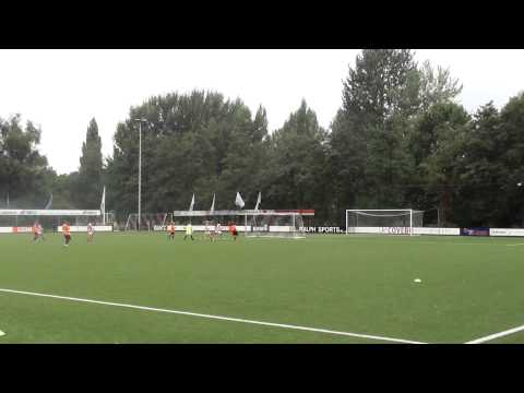 31 aug 2013 beker Geinoord E1-De Meern E1 1-8 Doelpunt Nicklas