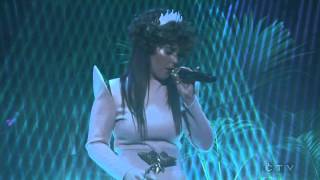 Purity Ring  &quot;Repetition&quot;   Conan  1-19-2016
