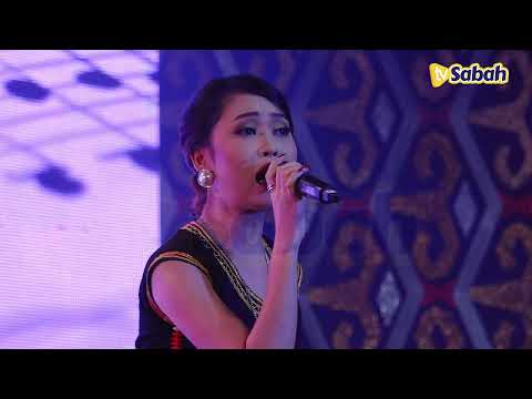 Elica Paujin - Momuhobo (Live Unduk Ngadau Kaamatan 2022)