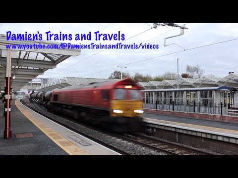 Class 66s No. 66133 & 66116 Rail Head Treatment Train, Kettering Railway Station, 18th November 2025