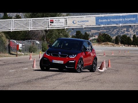 BMW i3s 2018 – Maniobra de esquiva (moose test) y eslalon | km77.com