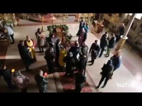 Отлученный от церкви священник устроил драку в одесском соборе ПЦУ   | Новини Одеси